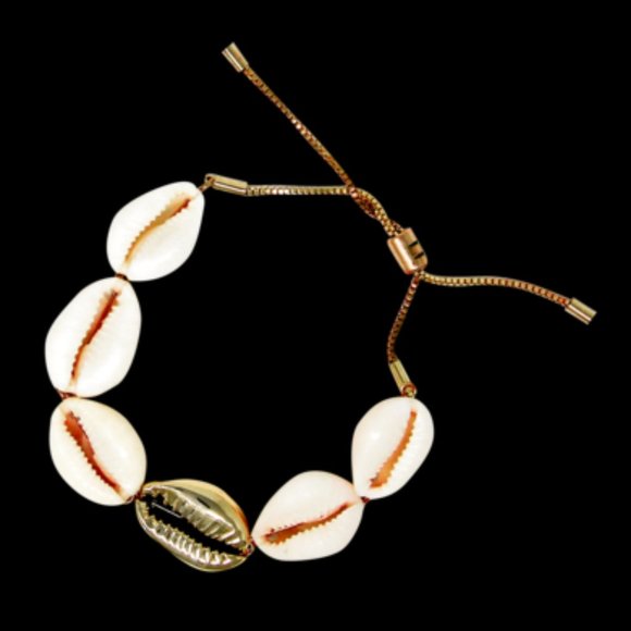 Logan Tay Puka Shell Bracelet - Picture 6 of 6